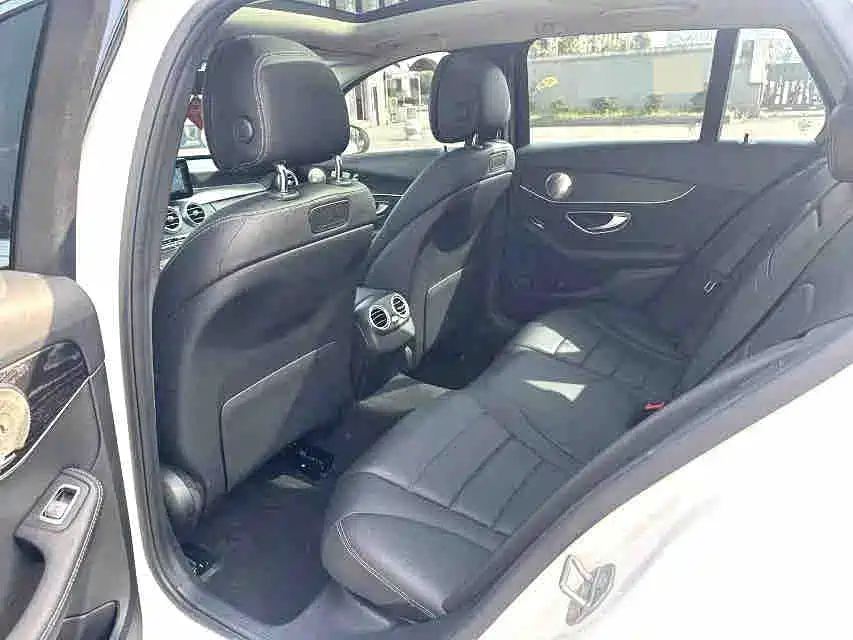 Mercedes-Benz C-Class (Import) — миниатюра 9