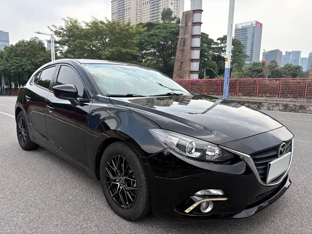 Mazda 3 Axela — миниатюра 2