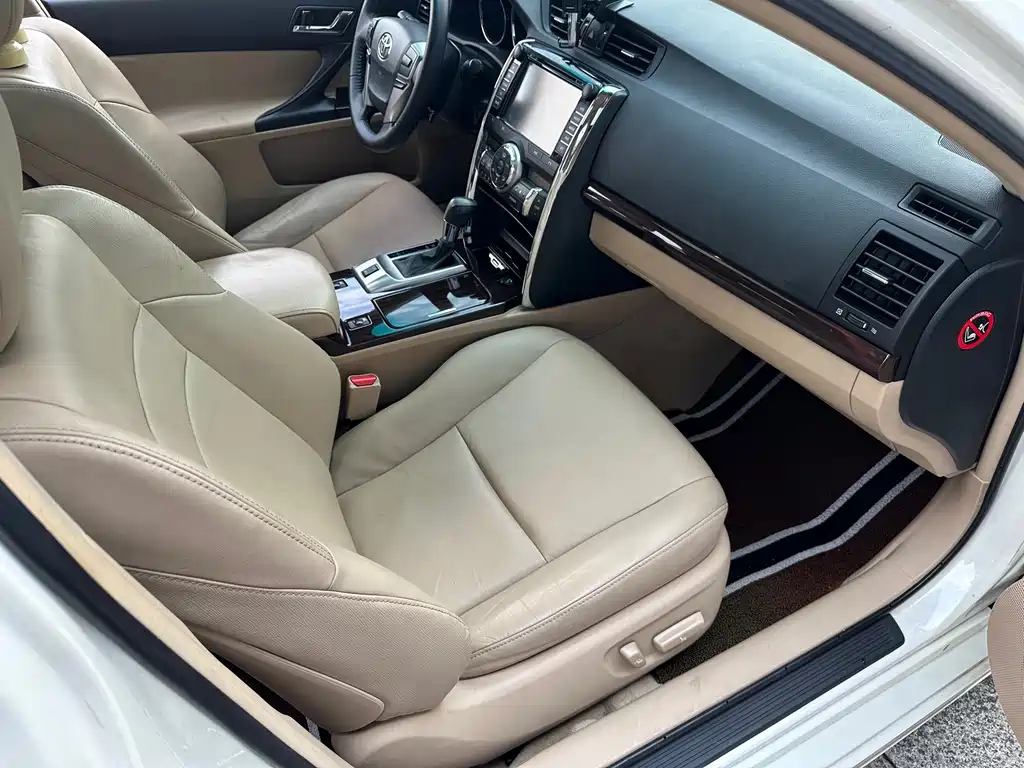 Toyota Reiz — миниатюра 19