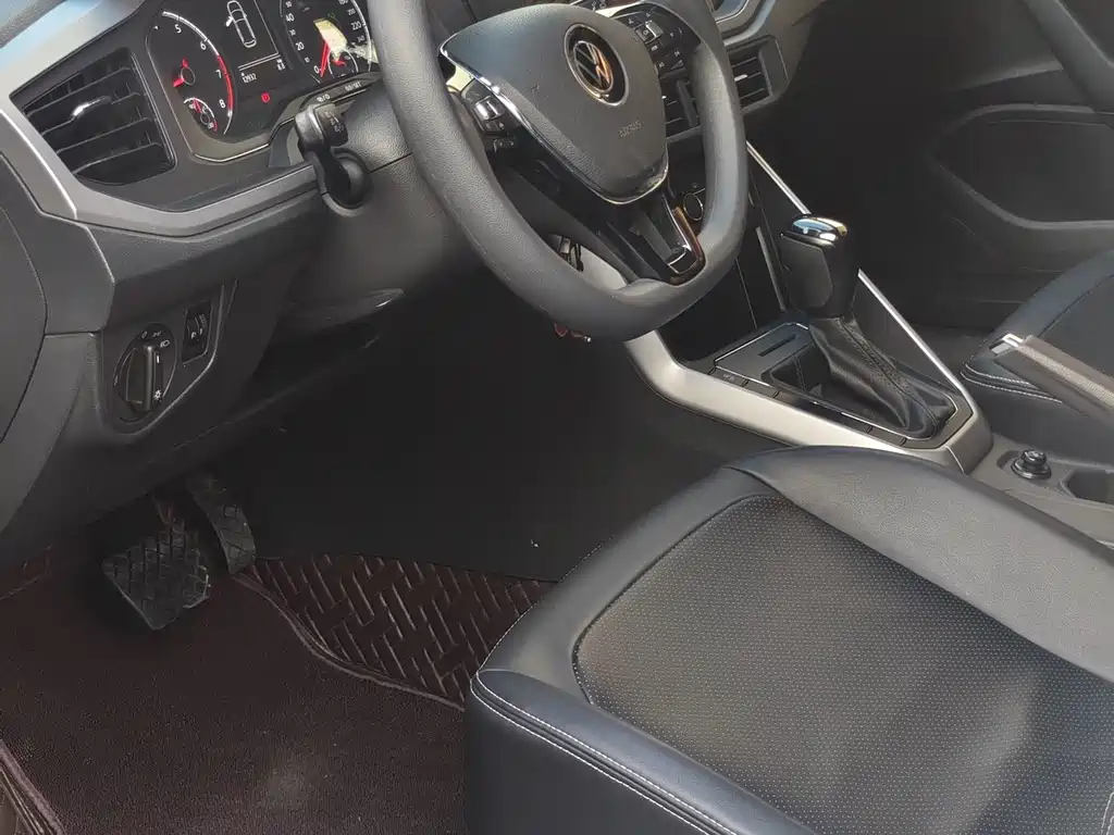Volkswagen Polo — миниатюра 7