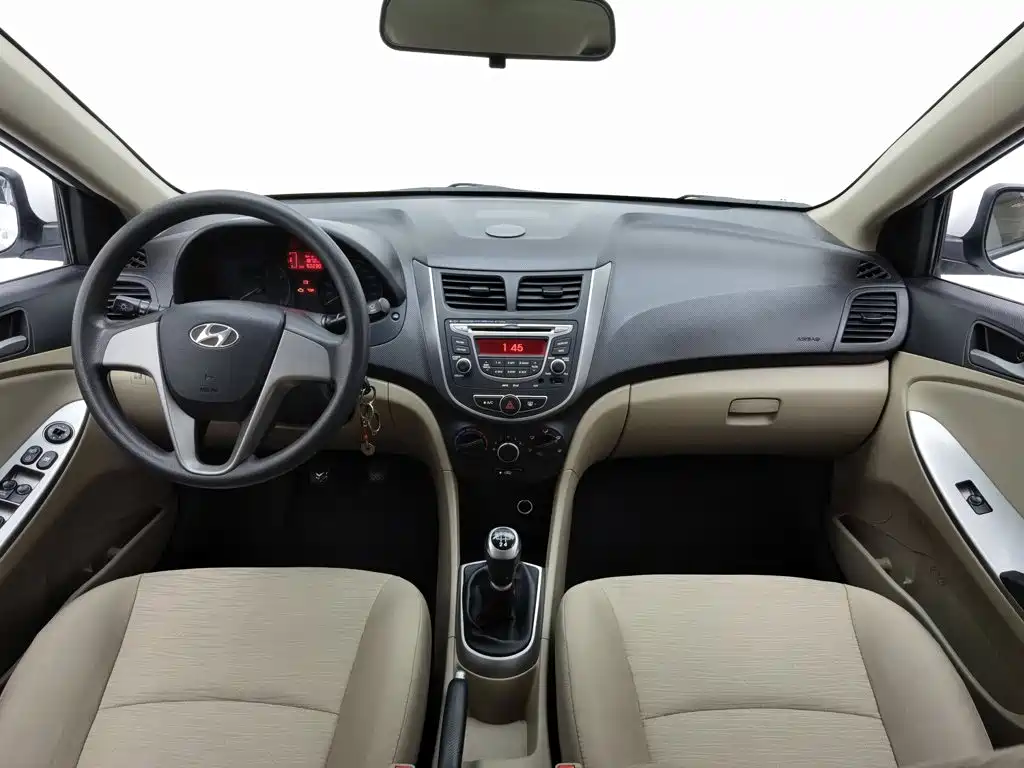 Hyundai Verna — миниатюра 5
