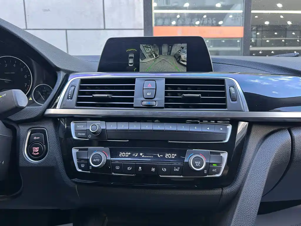 BMW 3 Series — миниатюра 14