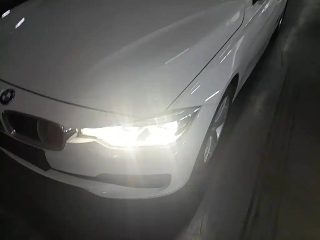 BMW 3 Series — миниатюра 24
