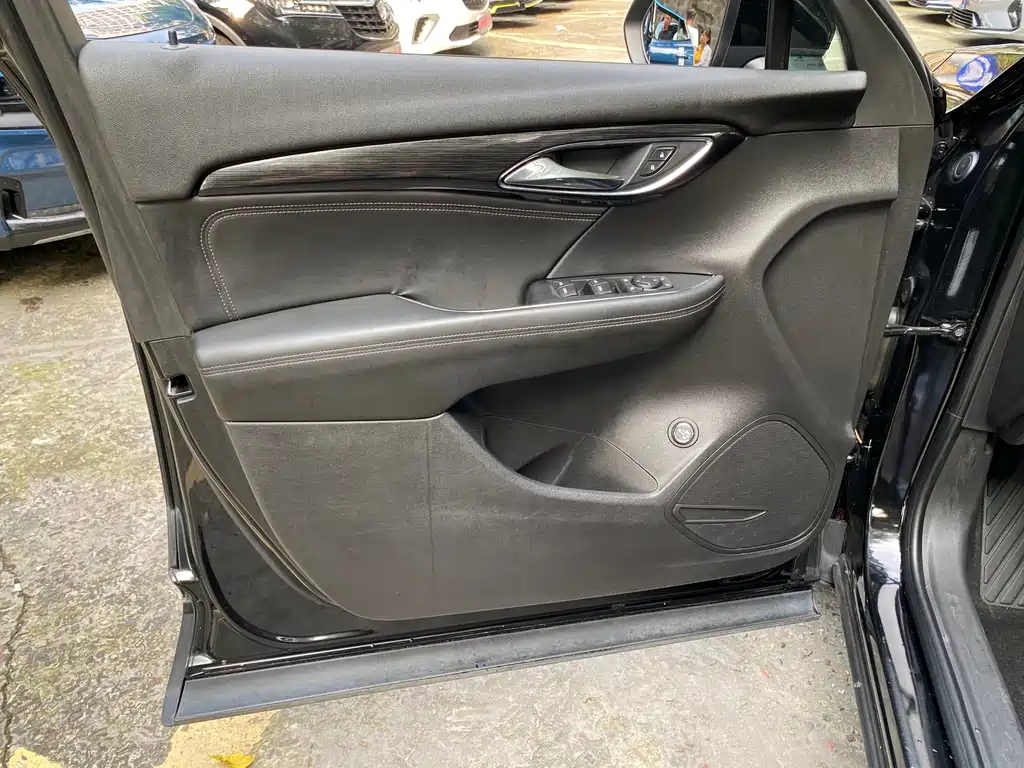 Buick Envision Plus — миниатюра 8