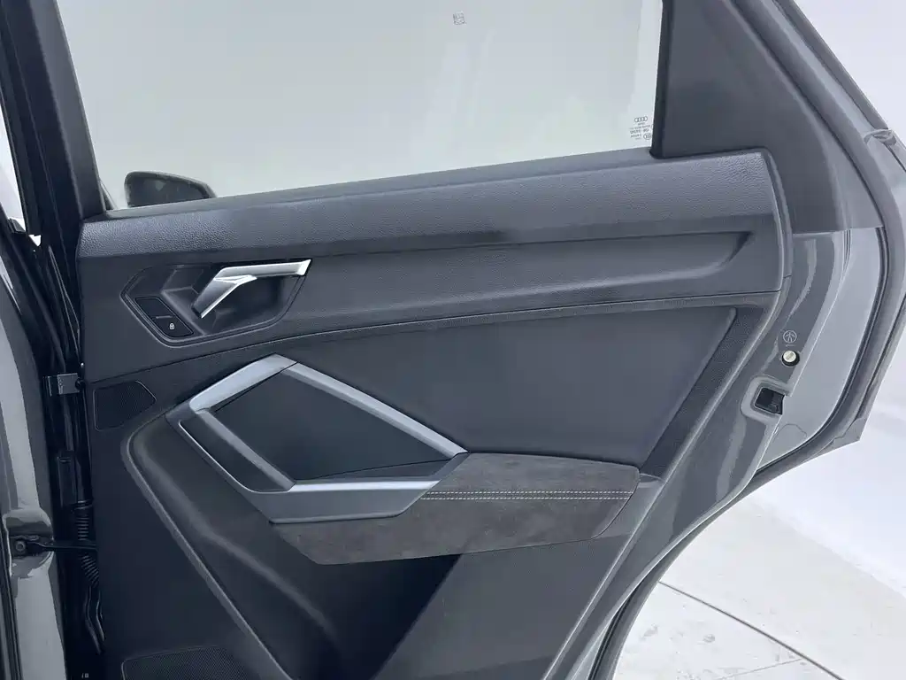 Audi Q3 Sportback — миниатюра 26