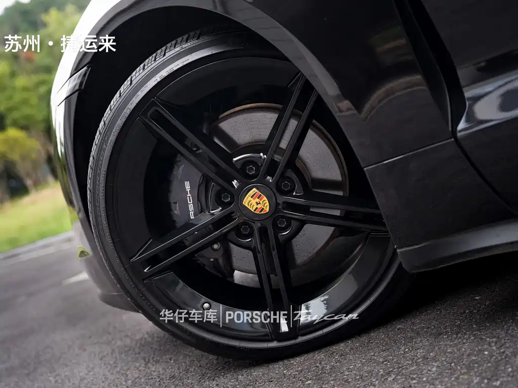 Porsche Taycan — миниатюра 11