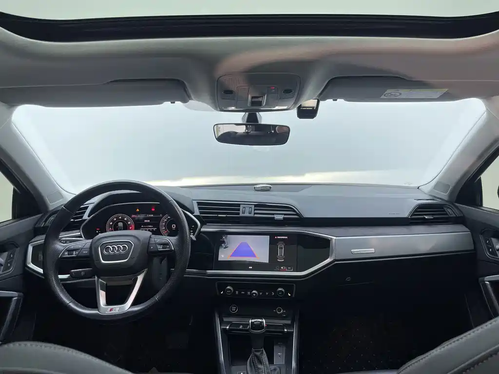 Audi Q3 Sportback — миниатюра 7