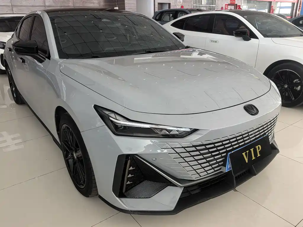 Changan UNI-V — миниатюра 3