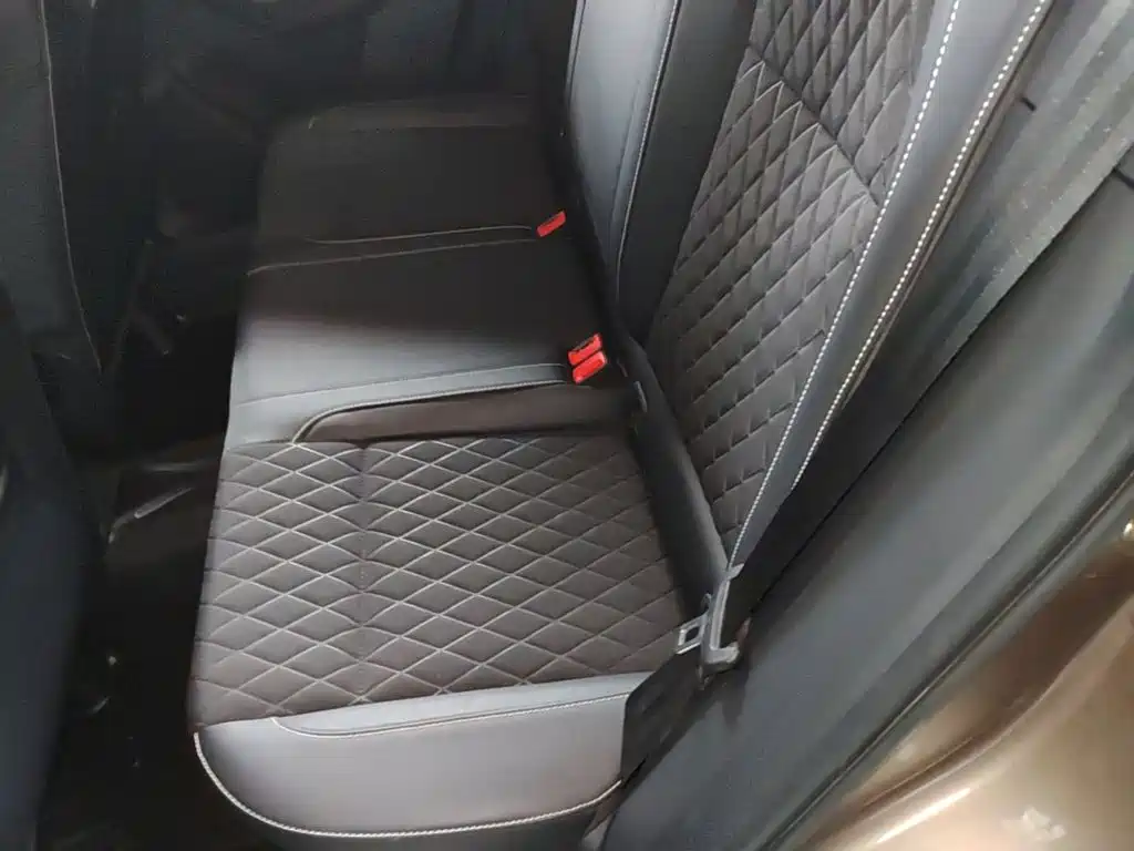 Skoda Karoq — миниатюра 17