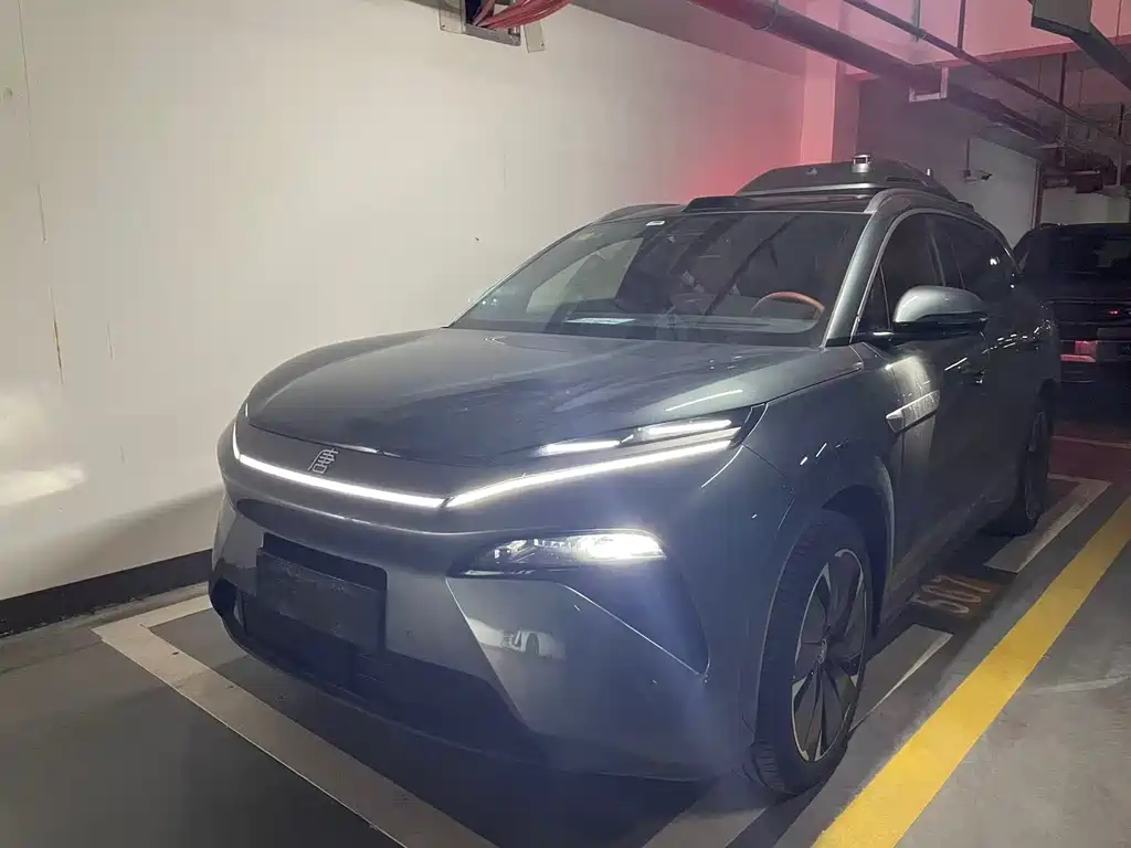 BYD Tang L L 2025 DM 175KM
