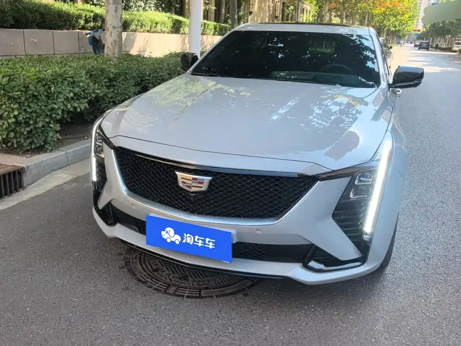 Cadillac CT5 — миниатюра 2