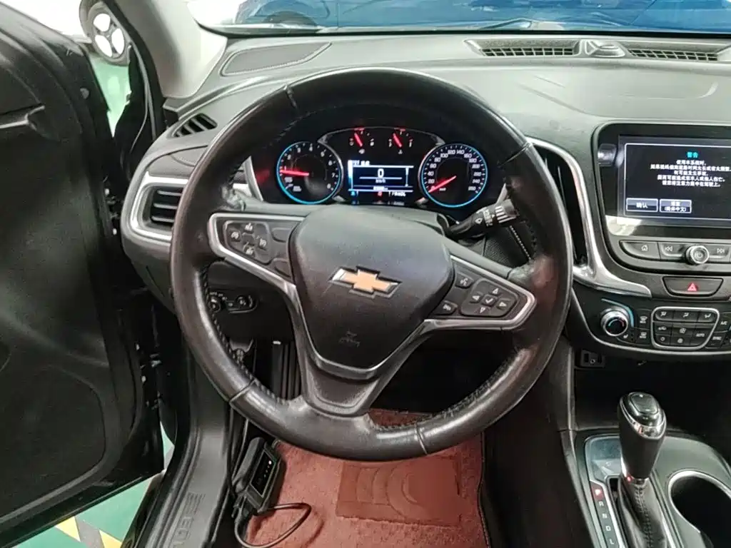 Chevrolet Equinox — миниатюра 11