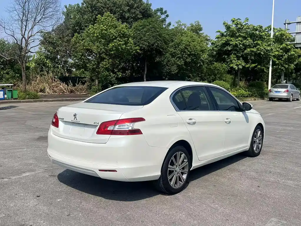 Peugeot 408 — миниатюра 7