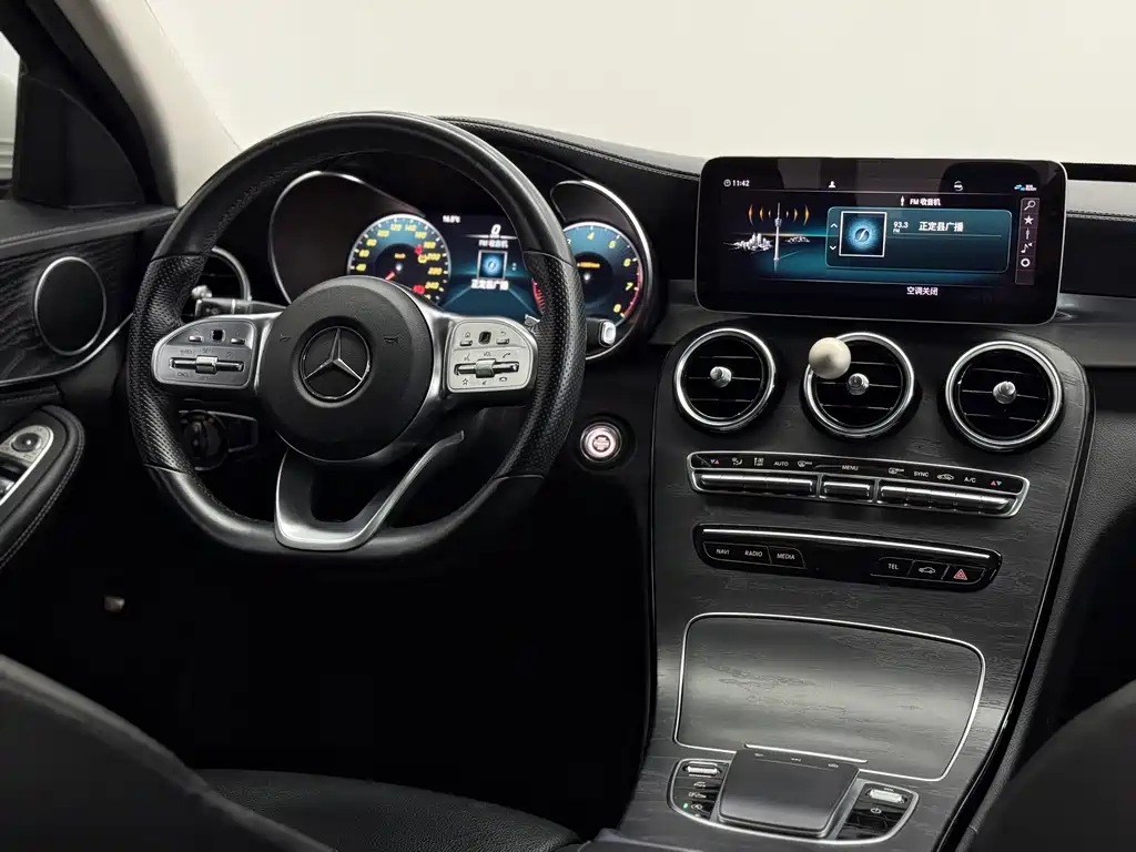 Mercedes-Benz C-Class — миниатюра 22