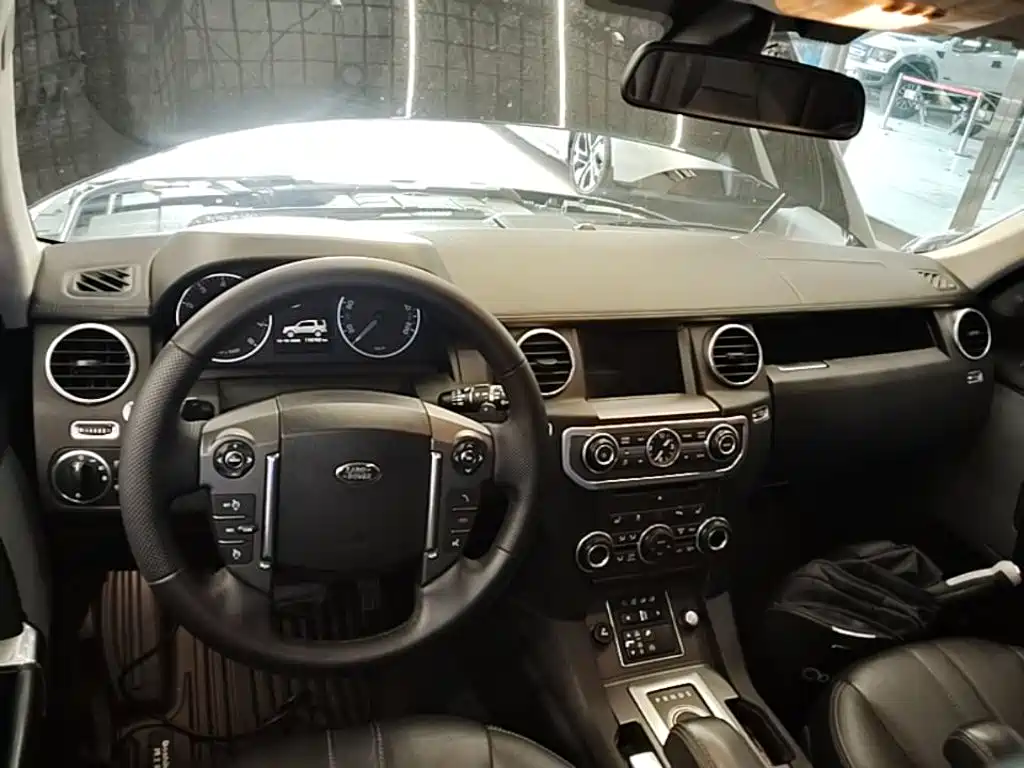 Land Rover Discovery — миниатюра 10