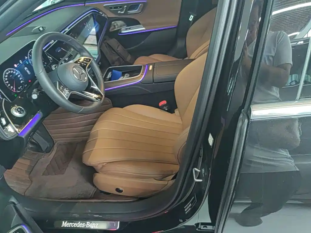 Mercedes-Benz E-Class — миниатюра 15