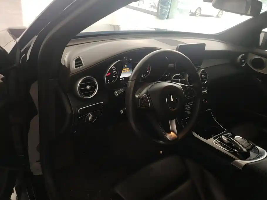 Mercedes-Benz GLC — миниатюра 12