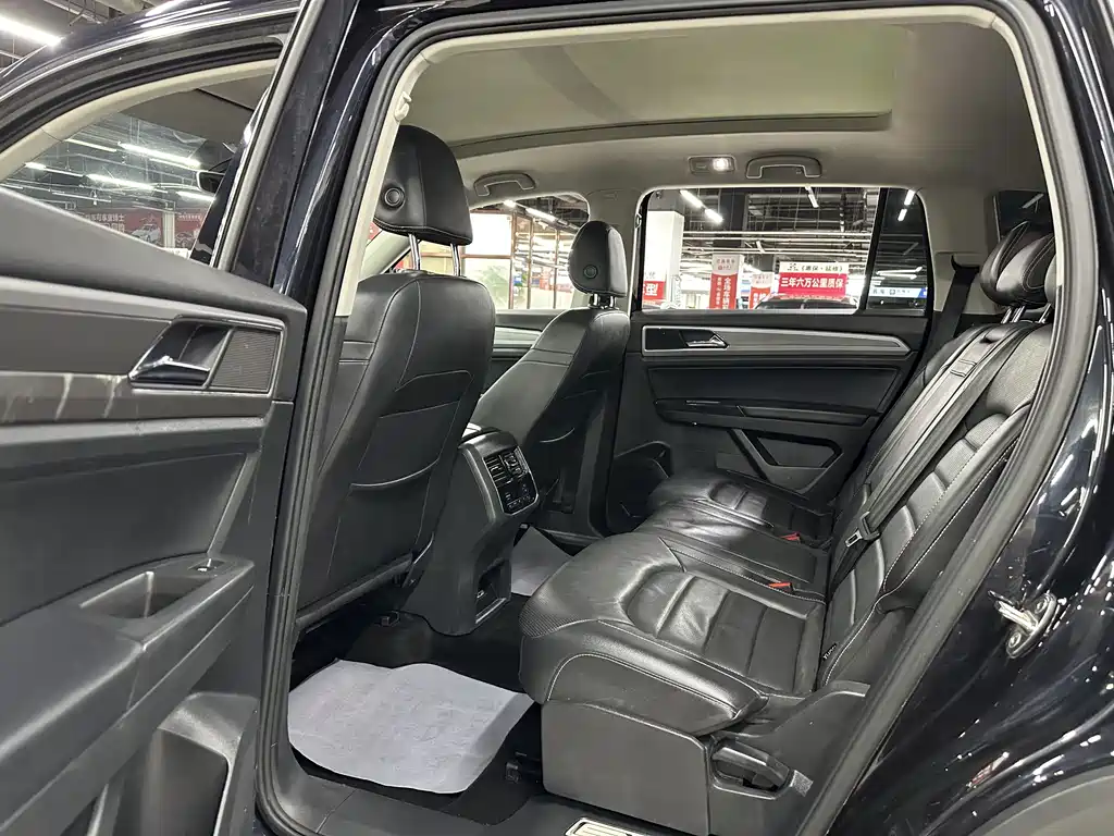 Volkswagen Teramont — миниатюра 15