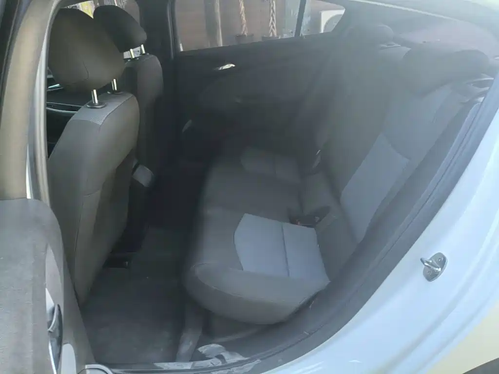 Chevrolet Cruze — миниатюра 17