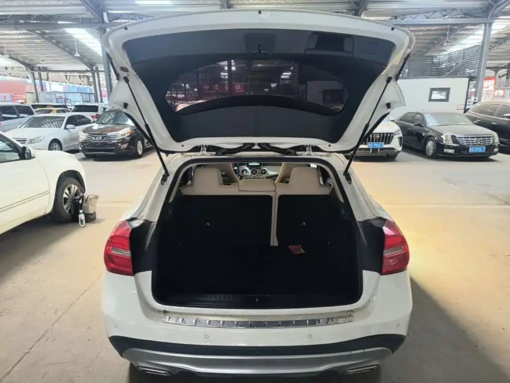 Mercedes-Benz GLA — миниатюра 19