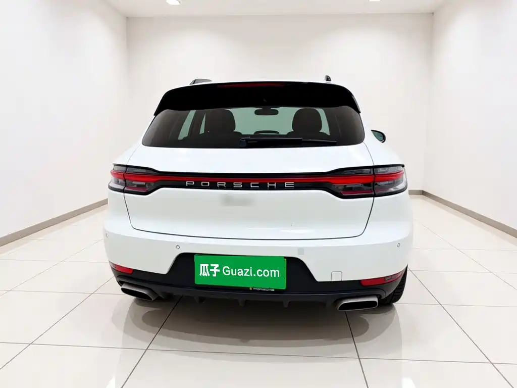 Porsche Macan — миниатюра 5