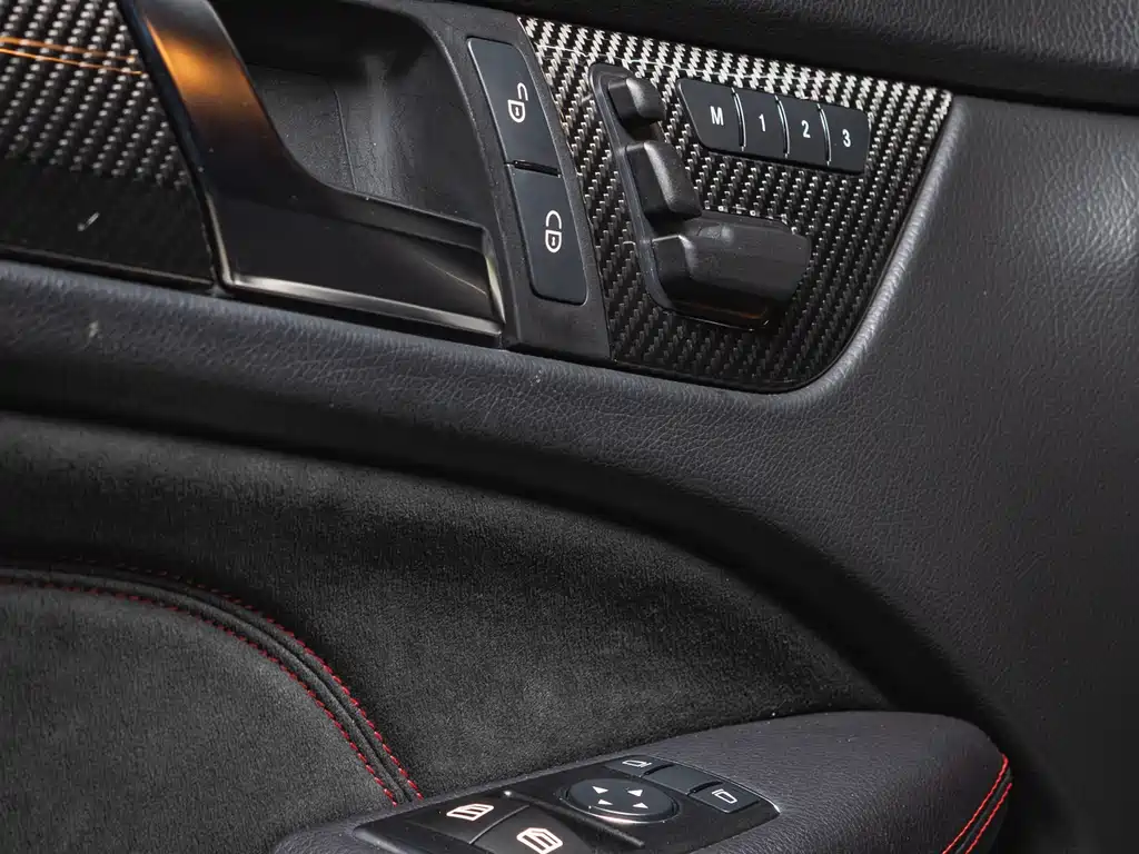 Mercedes-Benz C-Class AMG - фото 13