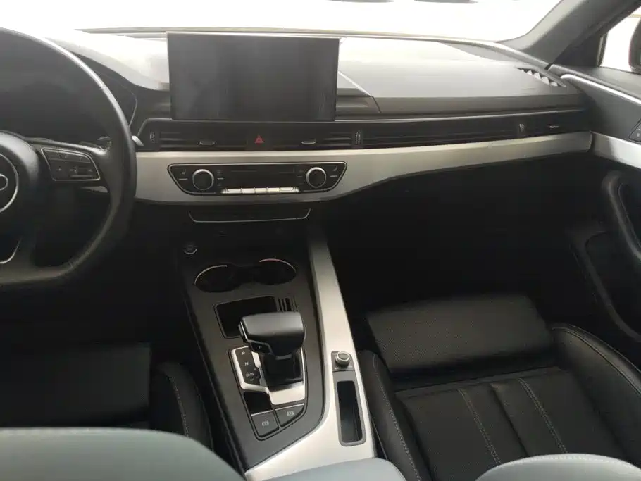 Audi A4L — миниатюра 13