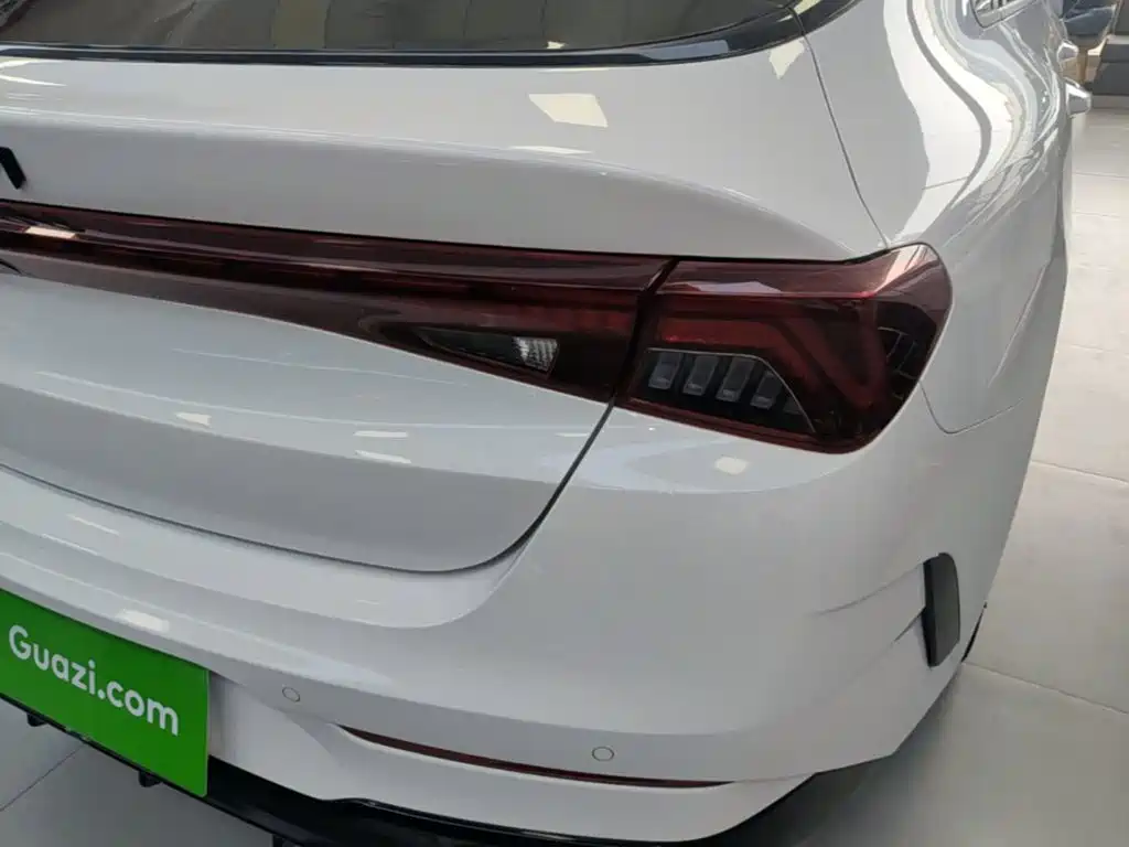 Kia K5 — миниатюра 8