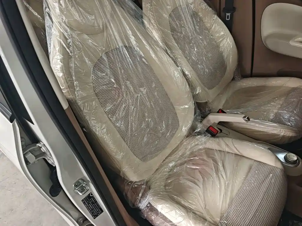 Wuling MINIEV — миниатюра 25