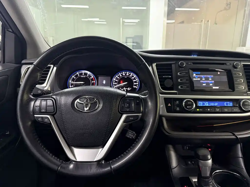 Toyota Highlander — миниатюра 15