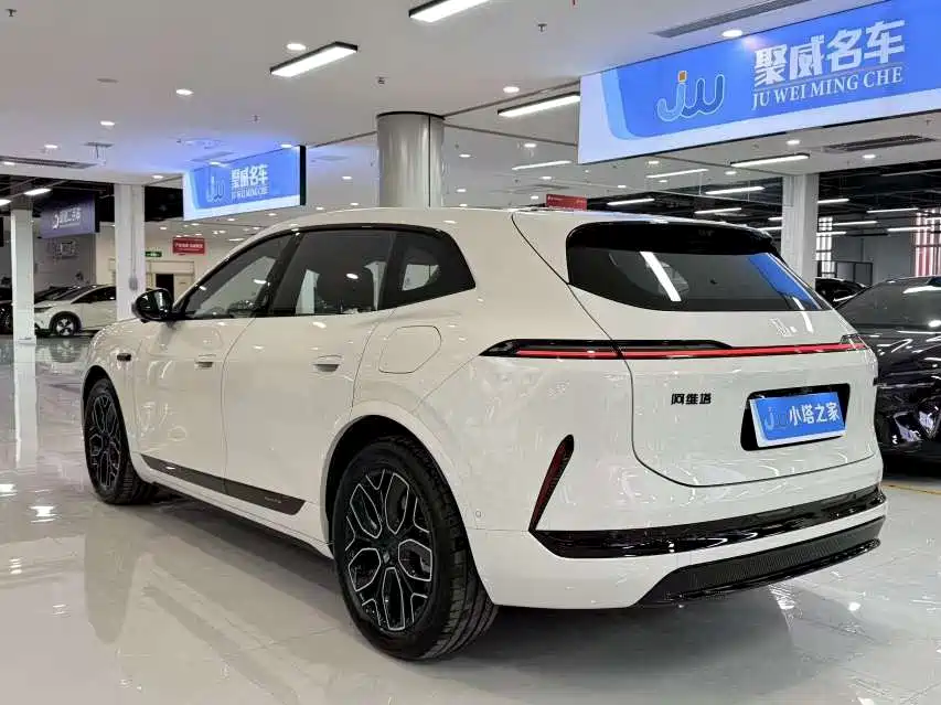 Avatr Avatr 07L — миниатюра 8