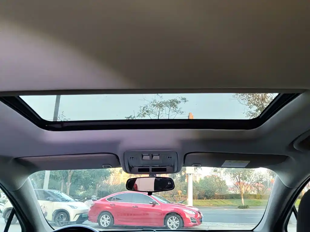 Chevrolet Cruze — миниатюра 18