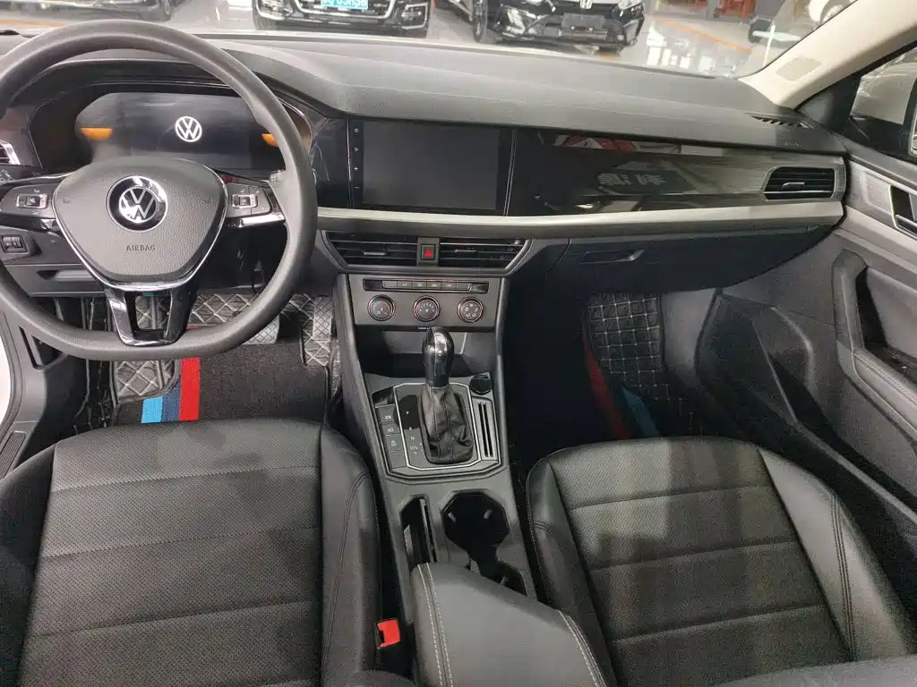 Volkswagen Lavida — миниатюра 10