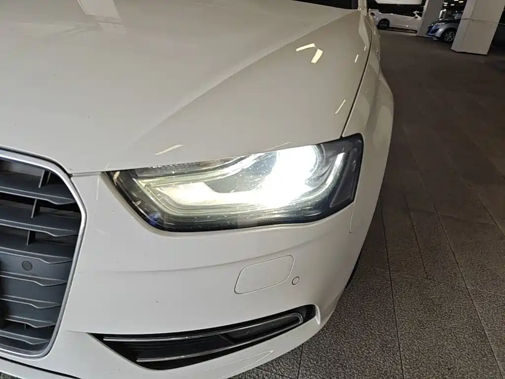 Audi A4L — миниатюра 24