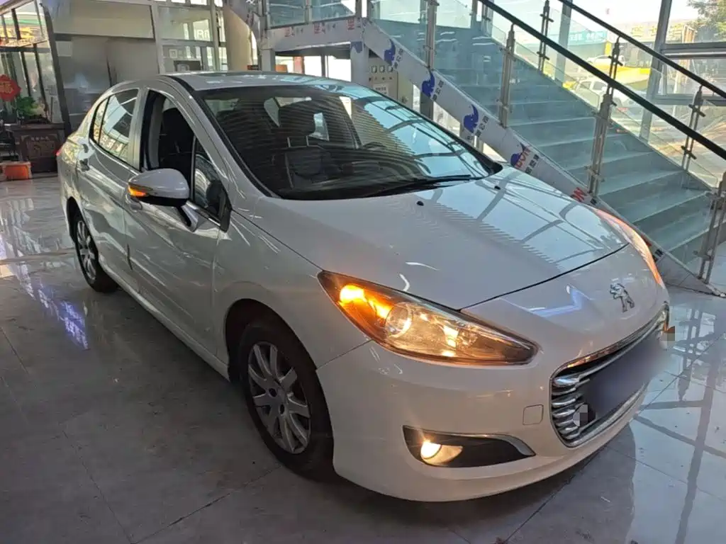 Peugeot 308 — миниатюра 4