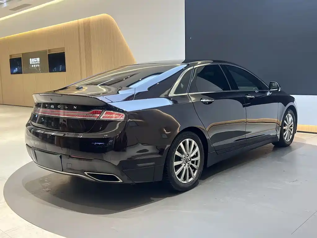 LINCOLN MKZ