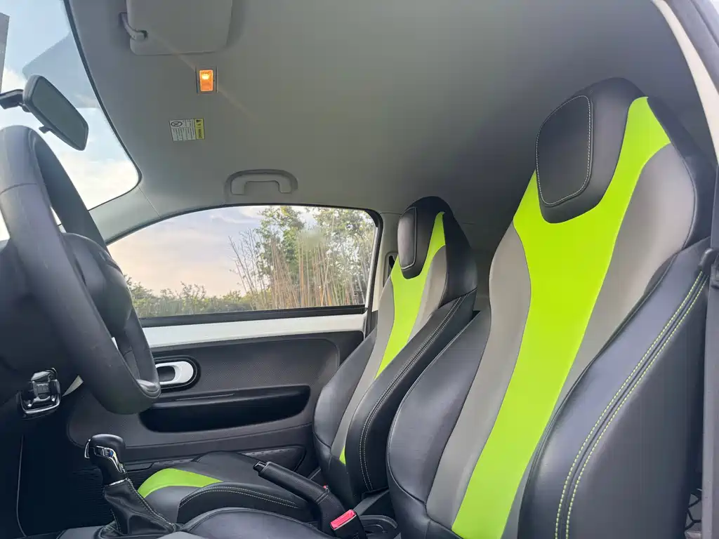 Roewe Clever 2021 302km