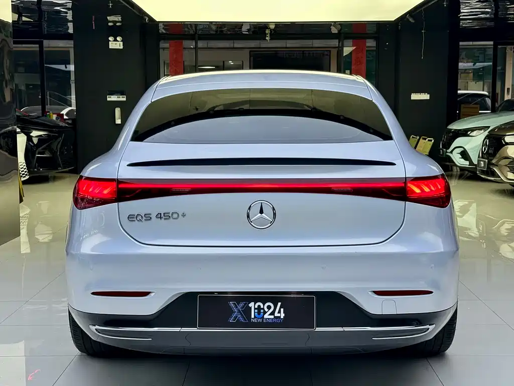 Mercedes-Benz EQS 2022 450+