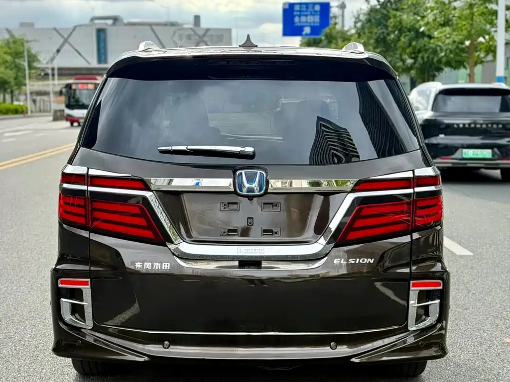 Honda Elysion — миниатюра 8