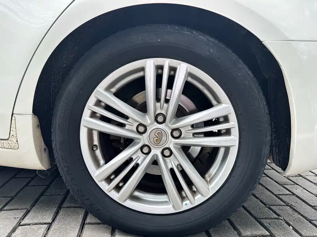 Infiniti G — миниатюра 9