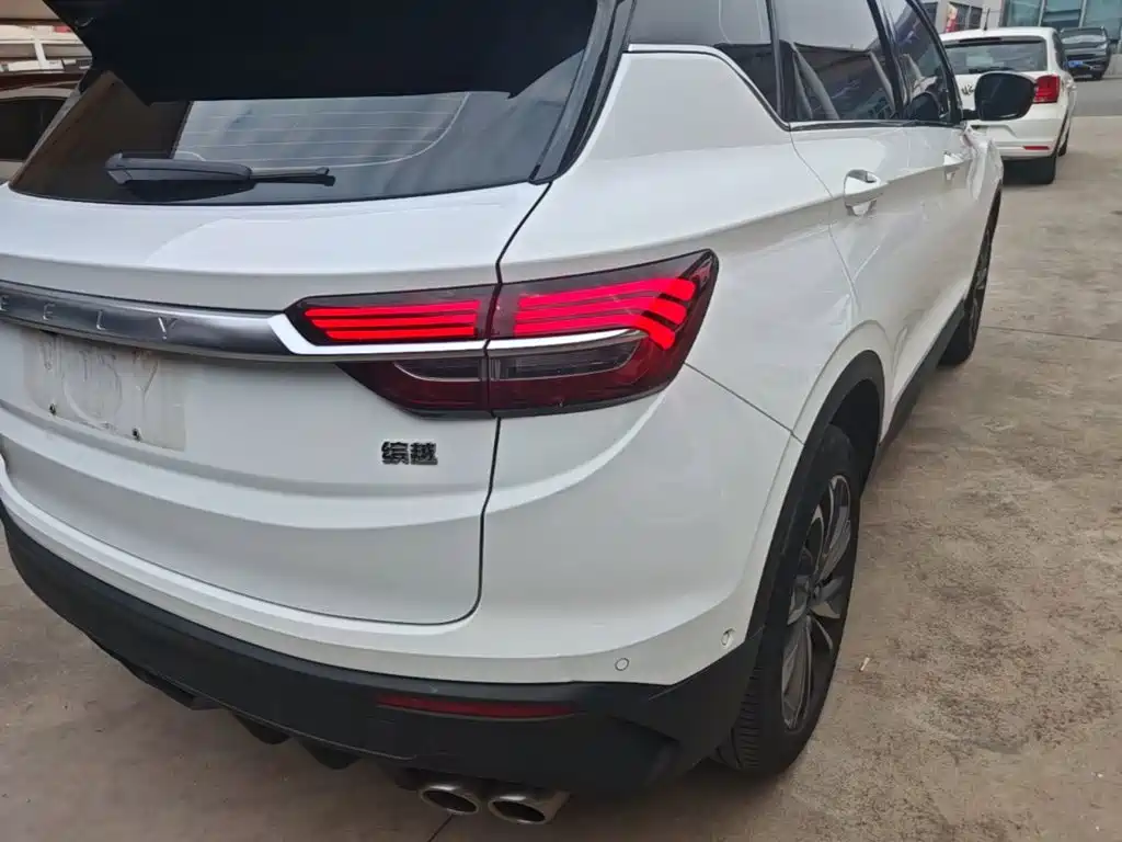 Geely Binyue — миниатюра 8