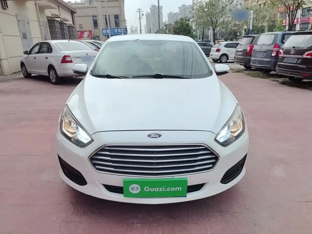 Ford Escort — миниатюра 3