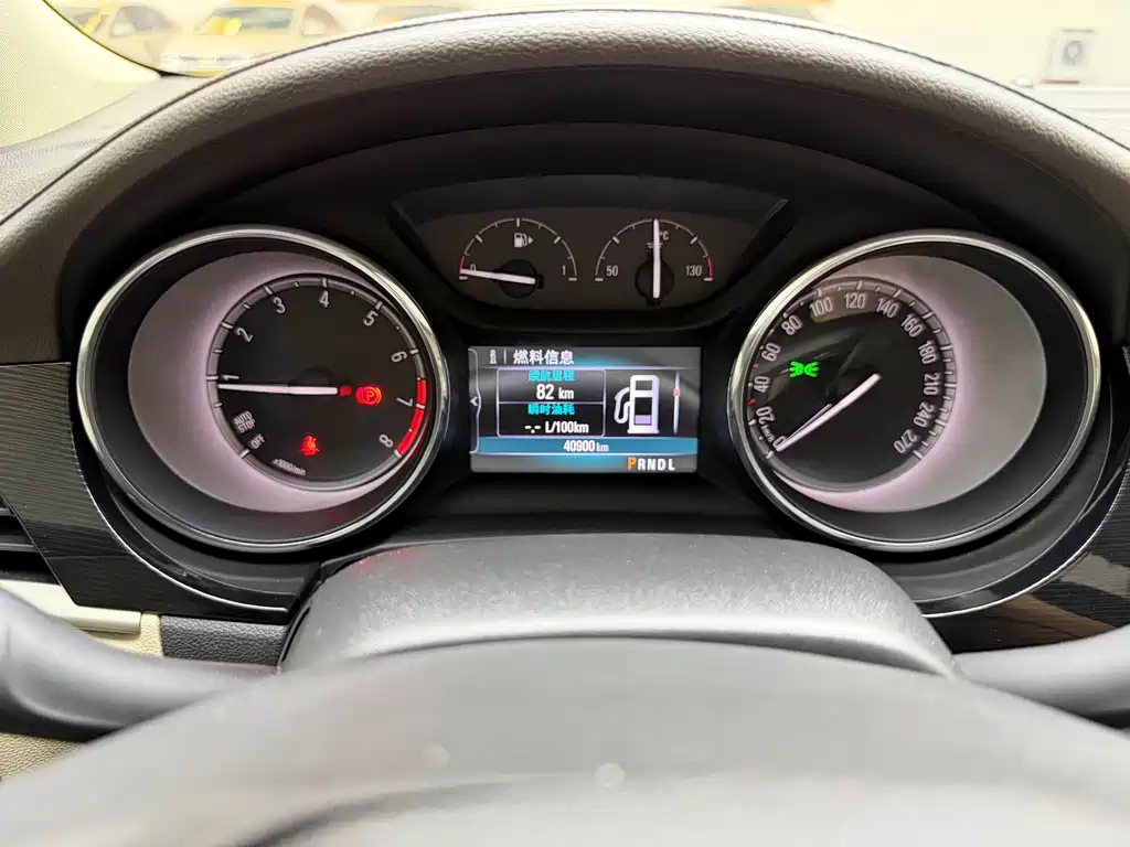 Buick Verano — миниатюра 9