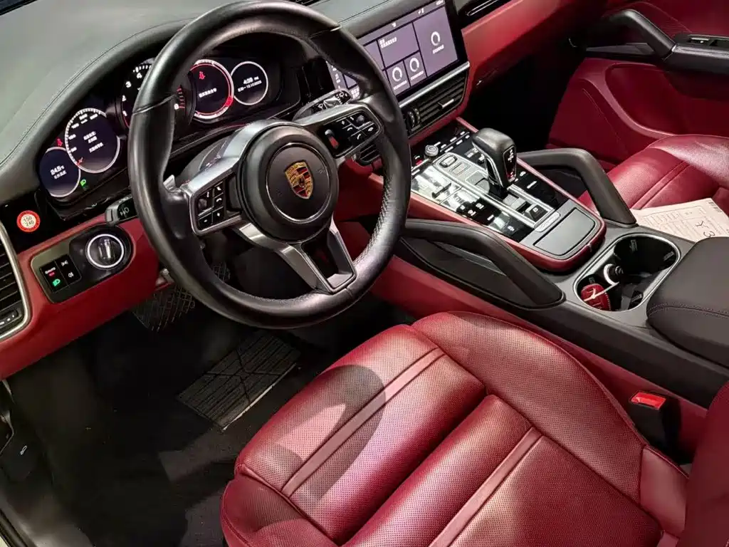 Porsche Cayenne — миниатюра 8