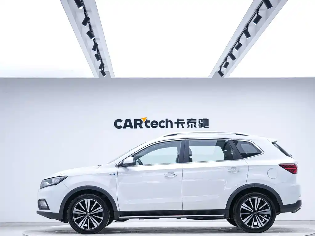 ROEWE RX5