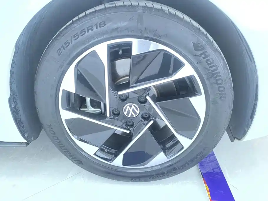 Volkswagen ID.3 — миниатюра 6
