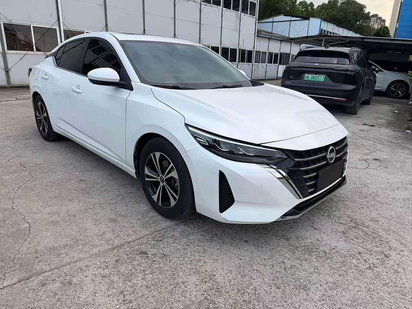 Nissan Sylphy 1.6 л 2023 г. Белый, пробег 28000 км