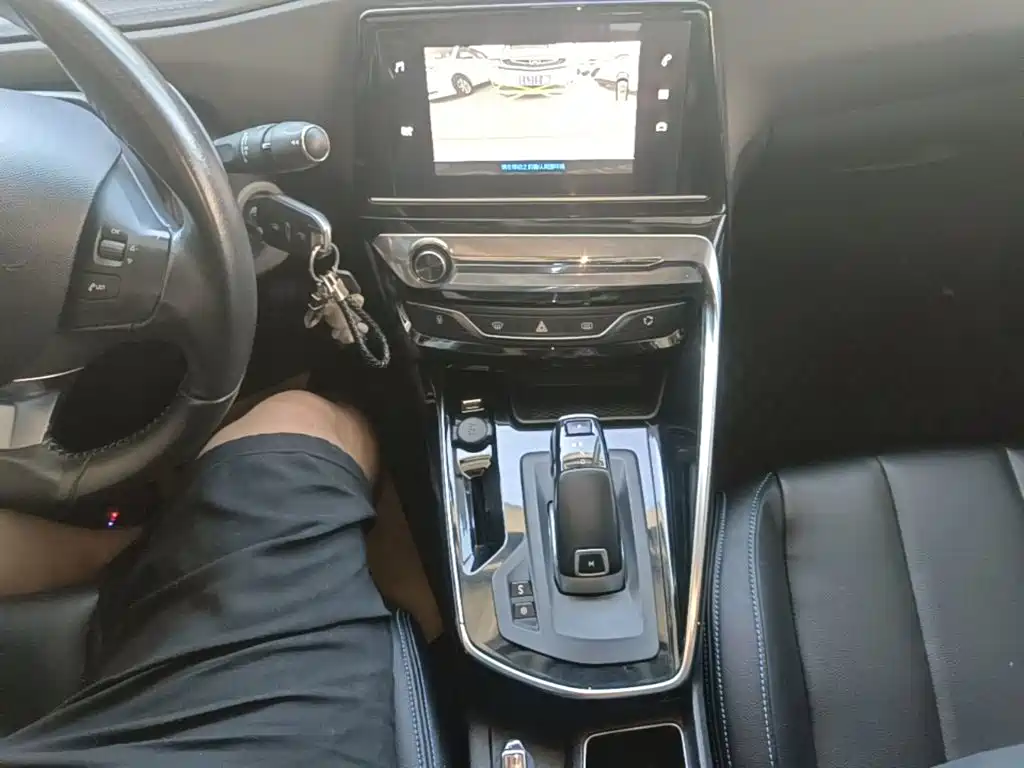 Peugeot 308 — миниатюра 14