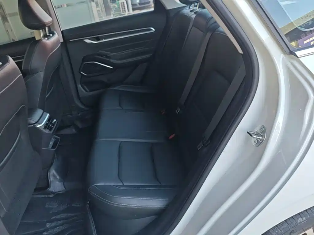 Geely Emgrand — миниатюра 17