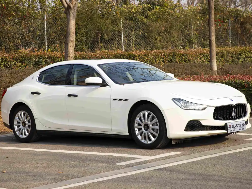 MASERATI GHIBLI